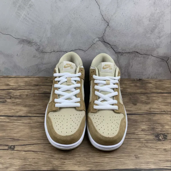 SB-Dunk-White-_-Medium-Curry-3.webp SB Dunk White and Medium Curry