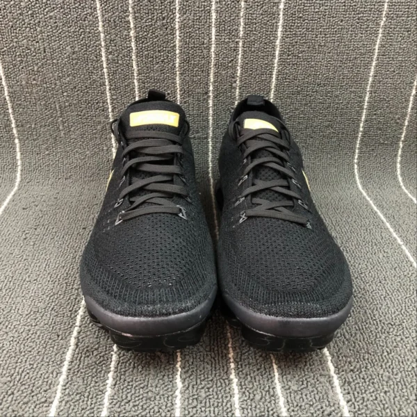 VAPORMAX-FLYKNIT-Black-Golden-3.webp VAPORMAX FLYKNIT Black Golden