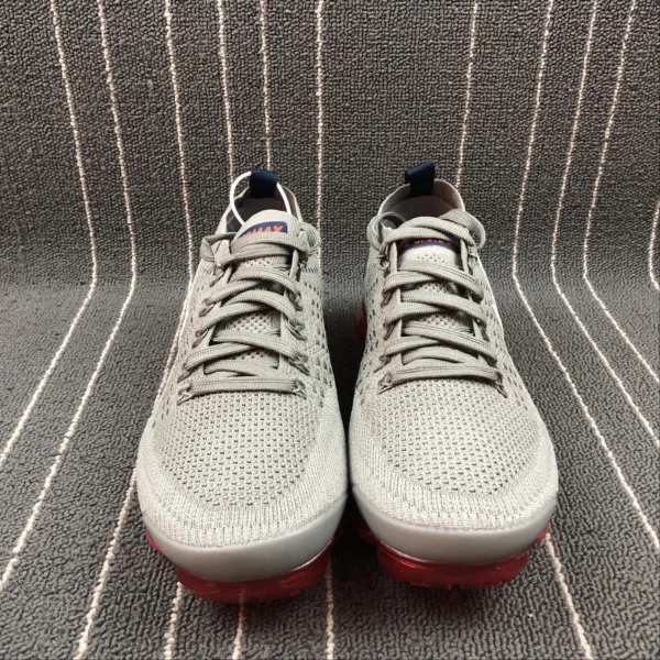 VAPORMAX-FLYKNIT-Grey-3.webp VAPORMAX FLYKNIT Grey