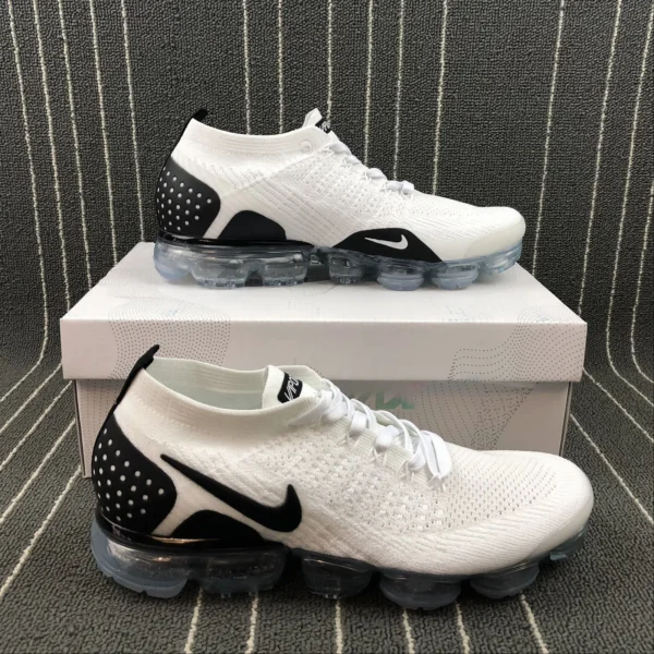 VAPORMAX-FLYKNIT-White-1-1-1.webp VAPORMAX FLYKNIT White 1