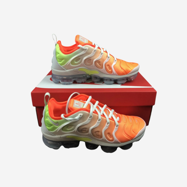 VAPORMAX-PLUS-Orange-1.png VAPORMAX PLUS Orange
