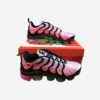 VAPORMAX-PLUS-Pink-1.png VAPORMAX PLUS Pink