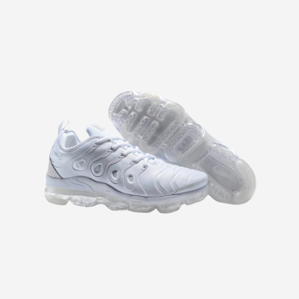 VAPORMAX-PLUS-White-1.png VAPORMAX PLUS White
