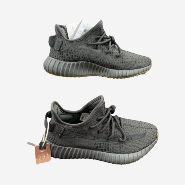 Y33zy-350-Black-Angel-1.png Y33zy 350 Black Angel
