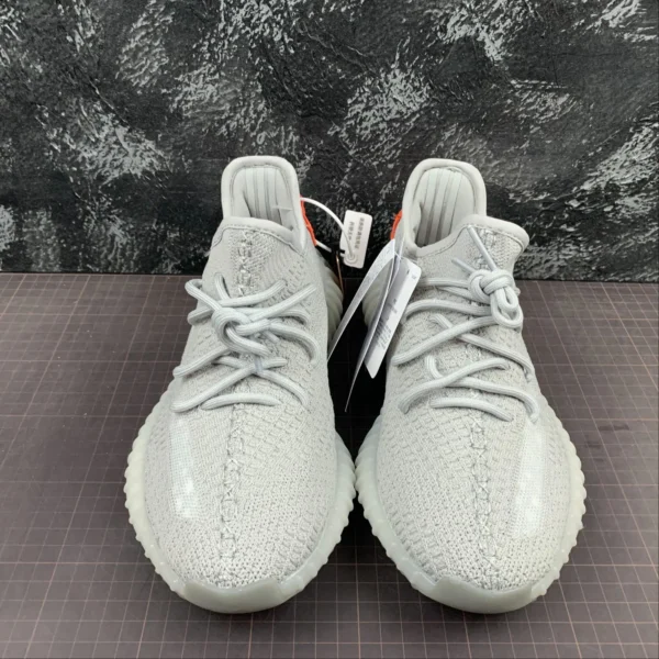 Y33zy-350-New-Grey-2.webp Y33zy 350 New Grey