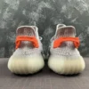 Y33zy-350-V2-Tailgt-2.webp Y33zy 350 V2 Tailgt