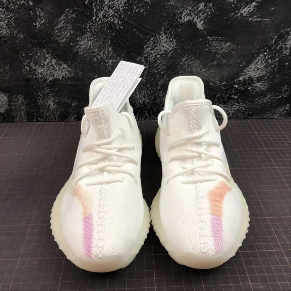 Y33zy-350-V3-Light-White-3.webp Y33zy 350 V3 Light White
